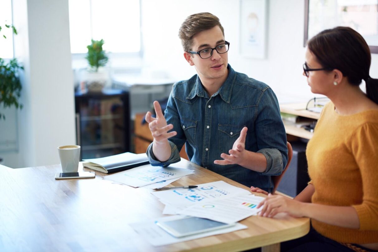 collaboration process meeting between professionals