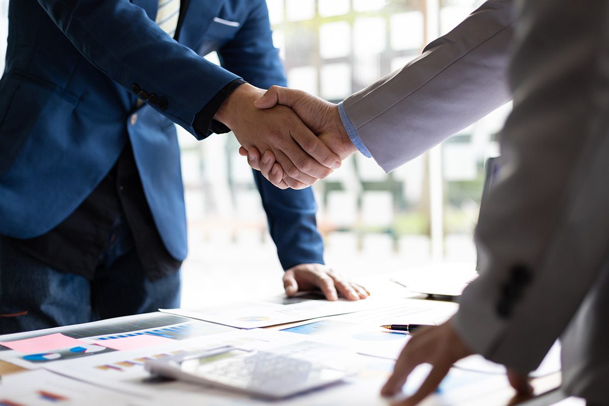 Hand shake between business professionals